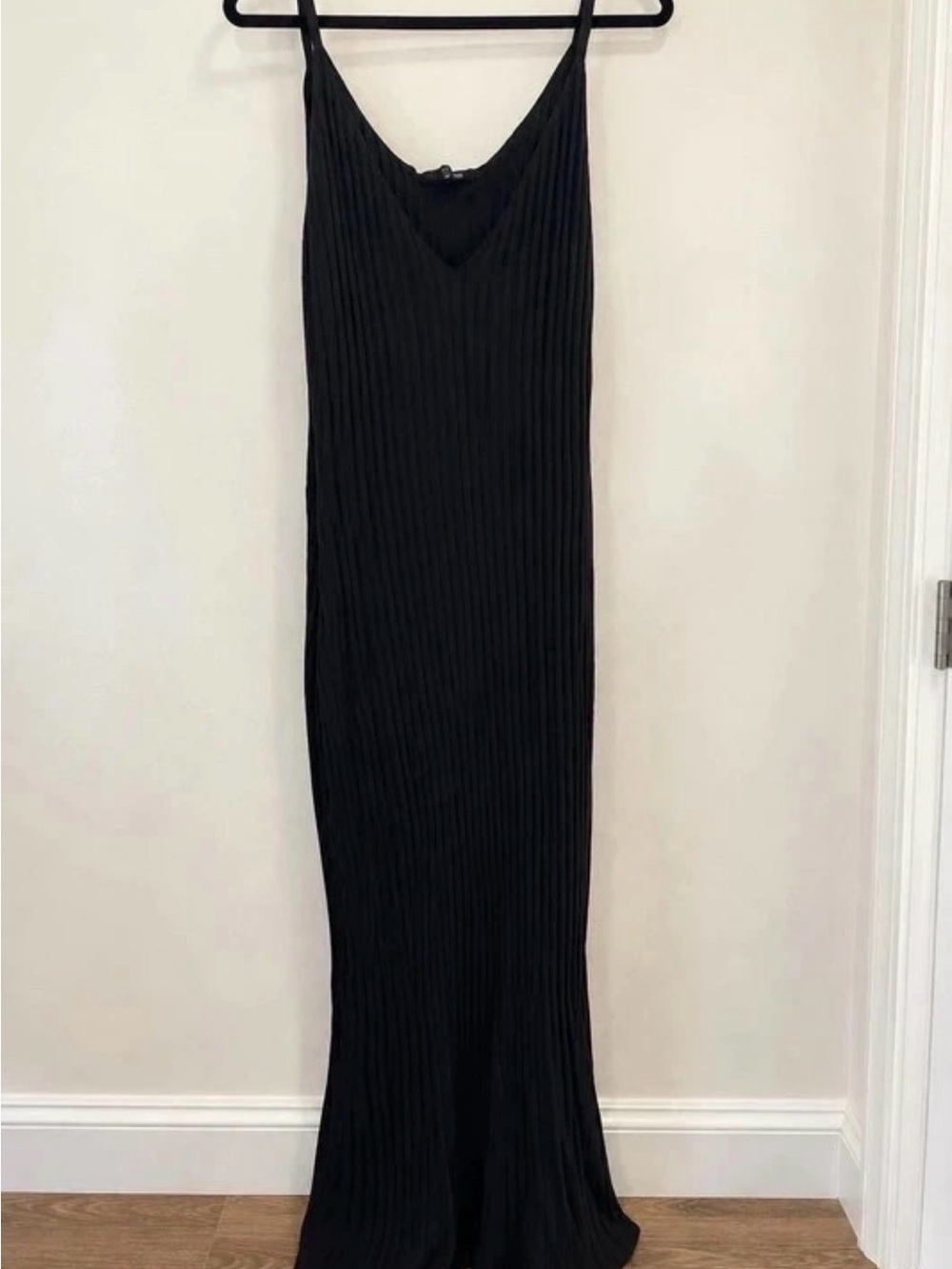 Sleek Black Ribbed Maxi Slip Dress